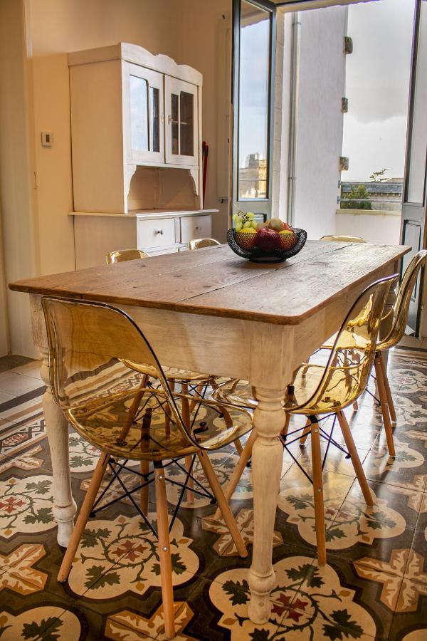 Designer Apartment เลชเช ภายนอก รูปภาพ